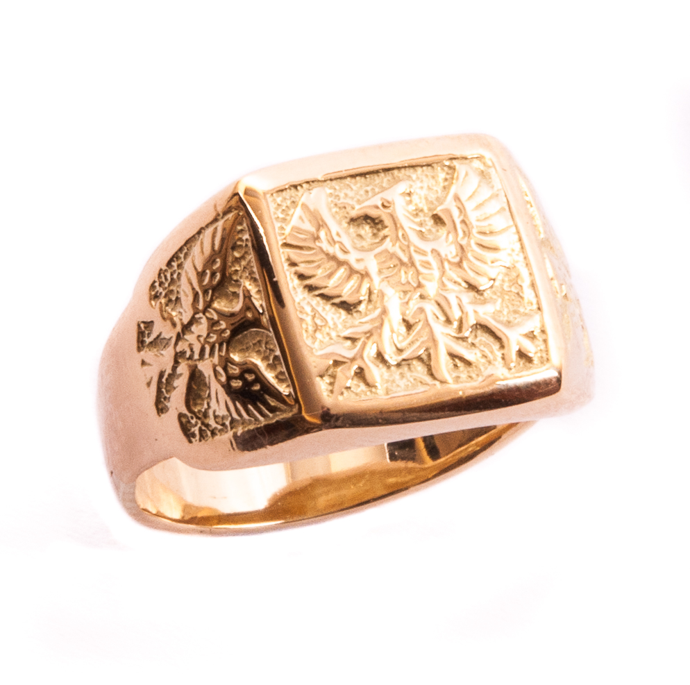 Chevalier hotsell anello oro