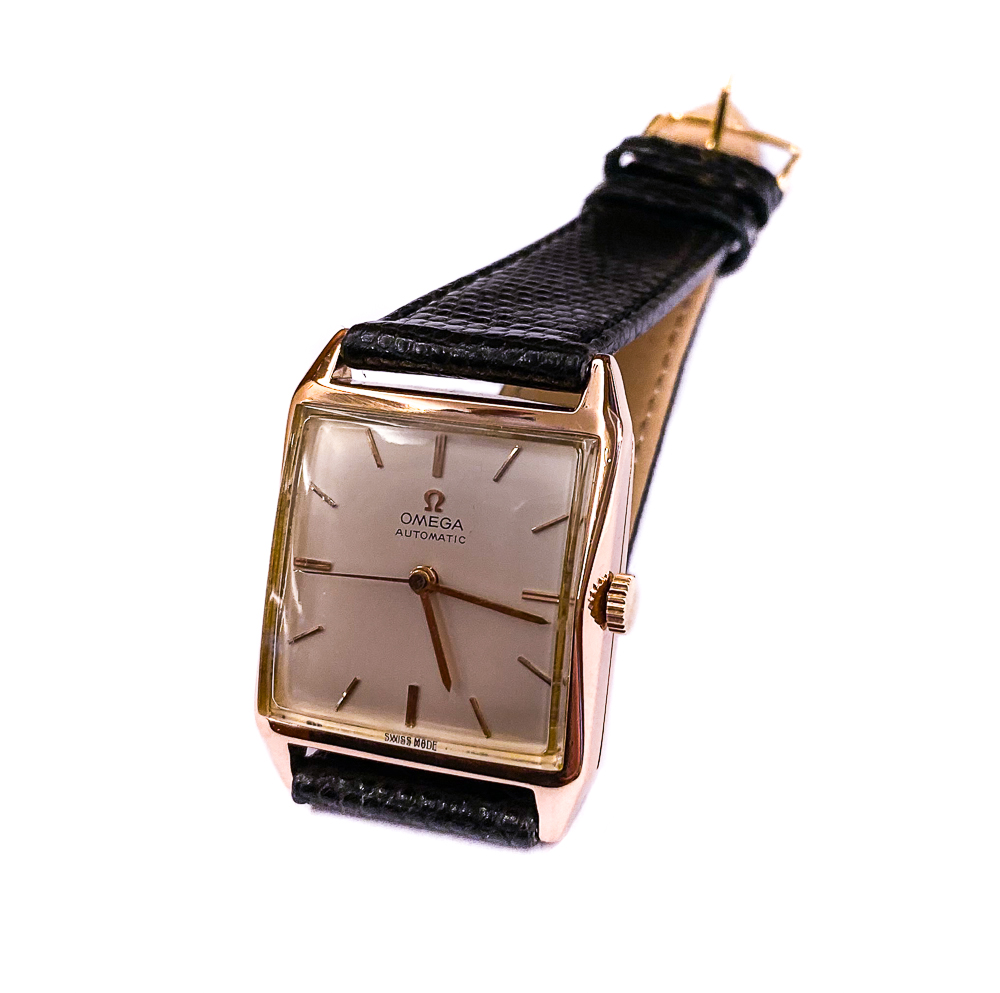 Orologio Omega in oro rosa 18 karati Svizzera 1950 Vendita