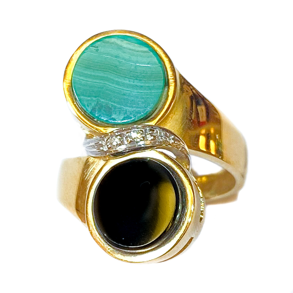 Anello da cocktail vintage in oro 18 carati, a cupola e con diamanti, anni '60 - Italia