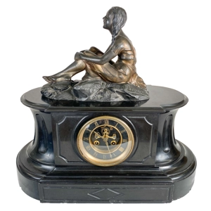 Marble mantel clock with bronze sculpture - Sollazzini - Italy 1920s