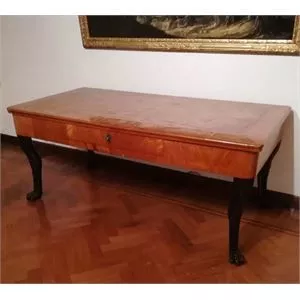 Walnut wood table - Italy 1700s