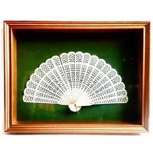 Ivory and silk fan - France 1940s