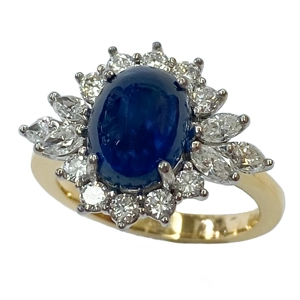 18 karat gold ring with cabochon sapphire and diamonds - Italy 1980s