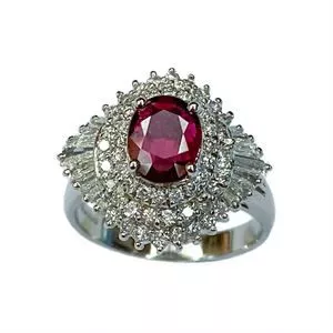 Platinum ring with Burmese ruby and diamonds - 1980s