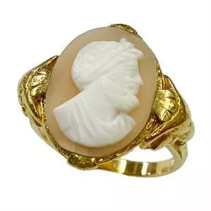 18 karat gold ring with shell cameo - Switzerland 1960s