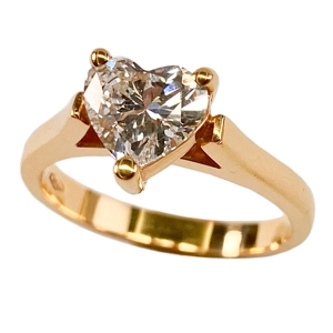 Anello solitario in oro rosa 18 karati con diamante a cuore - Italia