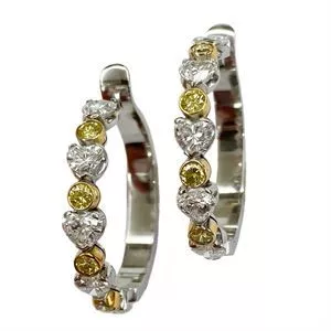 18 karat white gold earrings with white and yellow diamonds - Italy