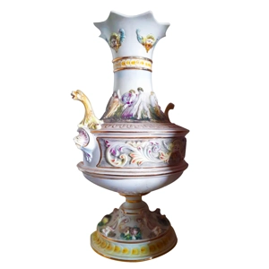 Vaso in porcellana policroma - Capodimonte 1913