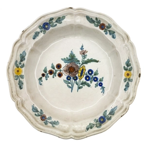 Decorated ceramic plate - Italy 18th century