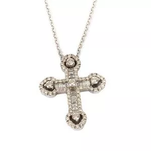 Collana in oro 18k con pendente a croce con diamanti