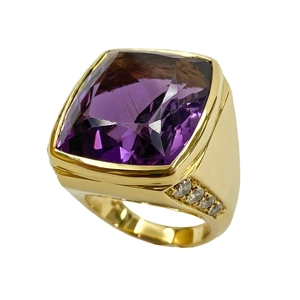 18 karat yellow gold ring with amethyst and diamonds - Italy 1980s