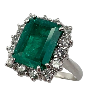 18 karats white gold ring with emerald and diamonds - Italy 1950s