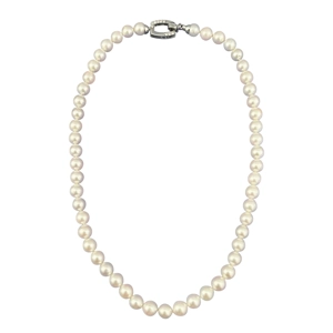 Collana di perle Akoja con chiusura in oro bianco e diamanti - Italia