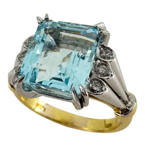 18-karat yellow and white gold ring with aquamarine and diamonds - Italy 1980s